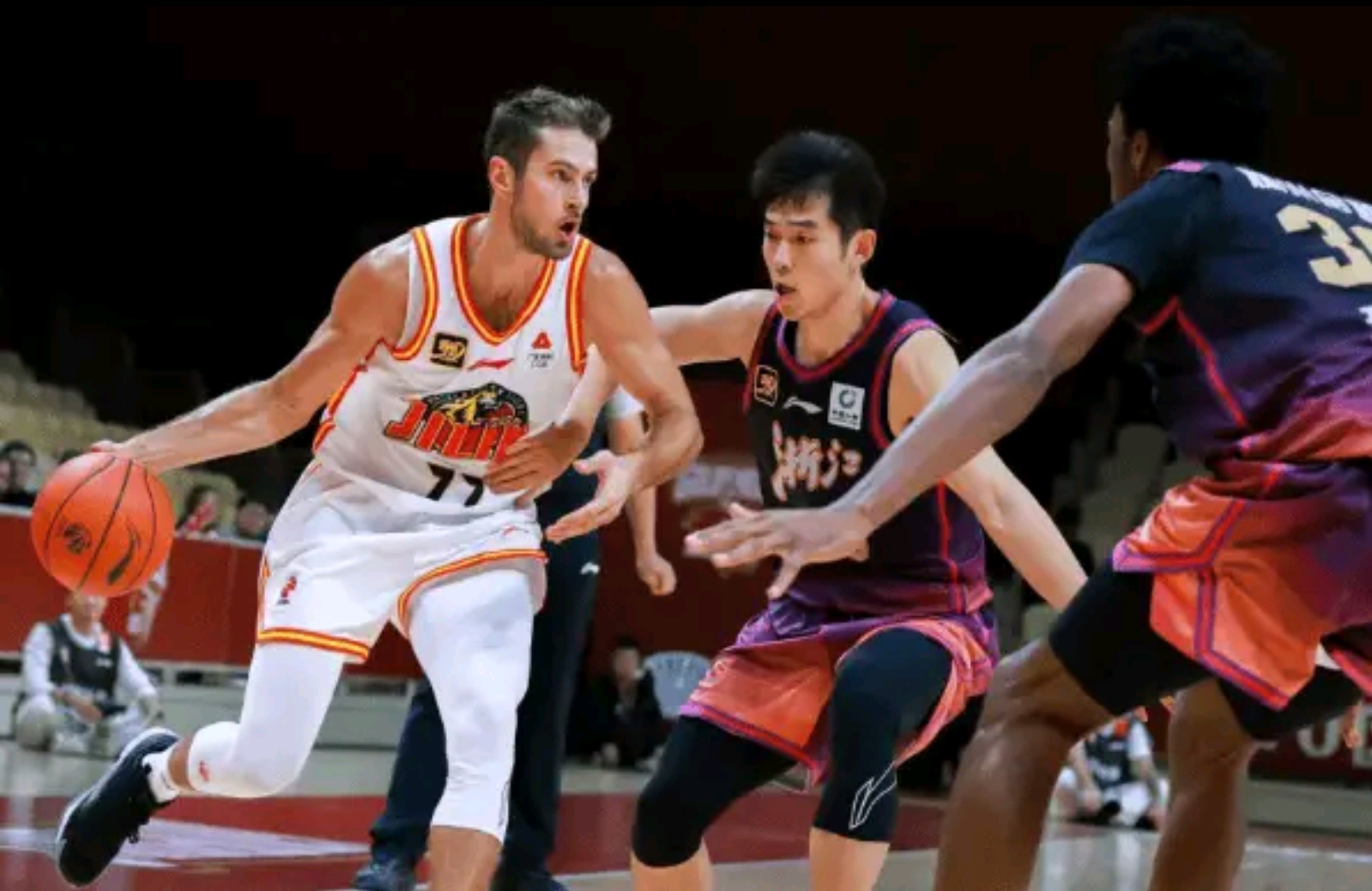 包含太阳轻取吉林队,锡安高光表现的词条 包含太阳轻取吉林队,锡安高光表现的词条