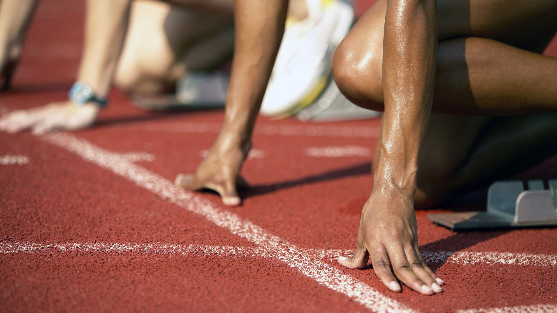 温网,当西西帕斯的神谕在蒙特卡洛山谷回响,他发现真正的答案在伦敦草地