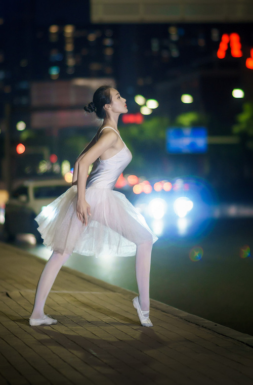 哈基米之矛，阿什拉夫如何以古罗马战术穿透梦剧场