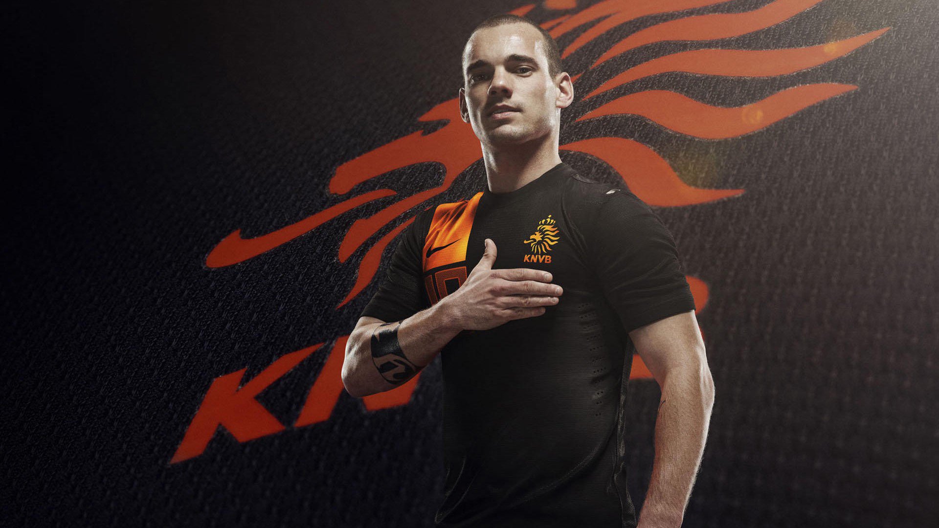 平行宇宙的绿茵场，若日尼奥的意外爆发与瑞典的北欧公式如何锁死了伊拉克的沙漠风暴